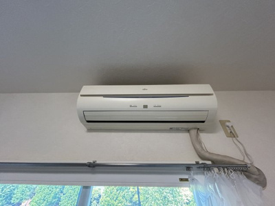 【設備】 | ライオンズマンション筑波学園都市 | リビングエアコンは新品取付します　※画像は入替前です
