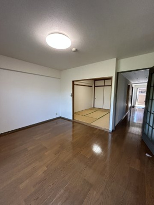 【居間・リビング】 | ライオンズマンション筑波学園都市 | 新品エアコン・照明（残置物）付き