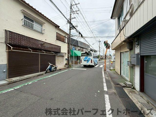 田口1丁目戸建　の前面道路含む現地写真