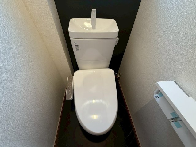 稲葉1丁目　中古戸建のトイレ