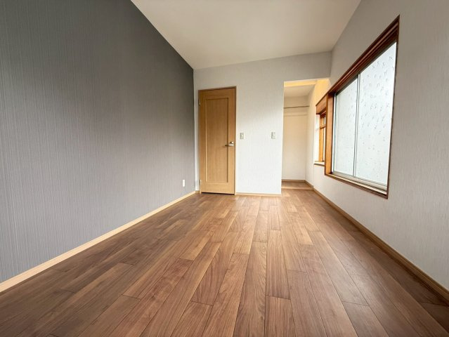稲葉1丁目　中古戸建の洋室