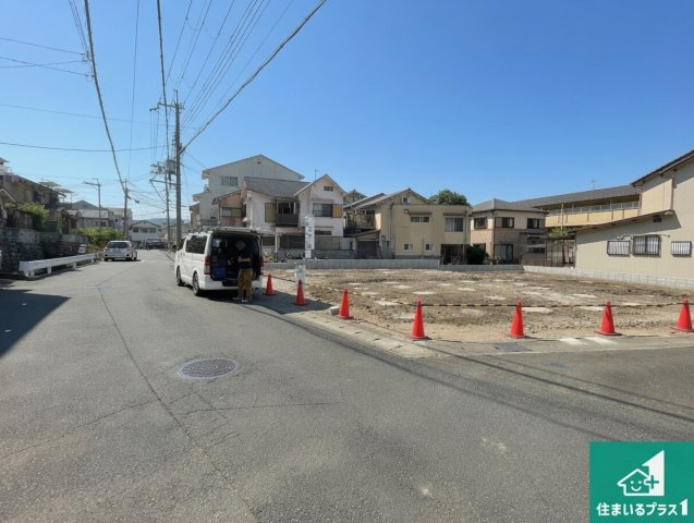 ★京都市西京区嵐山宮ノ北町　第2期　新築一戸建ての前面道路含む現地写真|周辺は落ち着いた街並みの住宅地！子育てがしやすい住環境です！まだ未完成ですが、現地でしかわからない事もございます。是非一度ご覧ください。