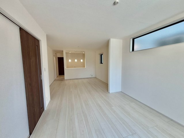 高砂市曽根町・戸建の居間・リビング