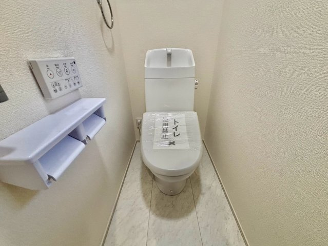 高砂市曽根町・戸建のトイレ