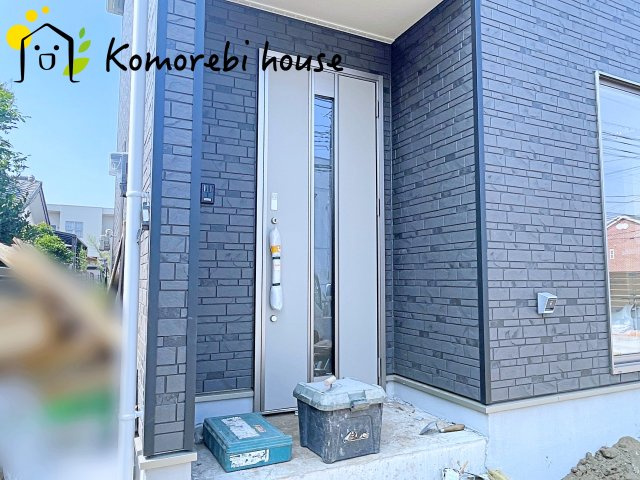 伊奈町小室　第19　新築一戸建て　CRADLE　GARDEN　01の玄関|落ち着いた玄関です