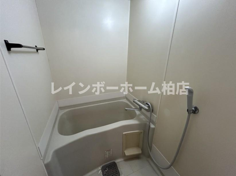 特典：仲介手数料が無料です!!の浴室|落ち着いた空間のお風呂です