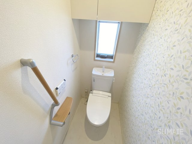 グランプリエ与野のトイレ|洗浄便座・手摺付きのトイレです！