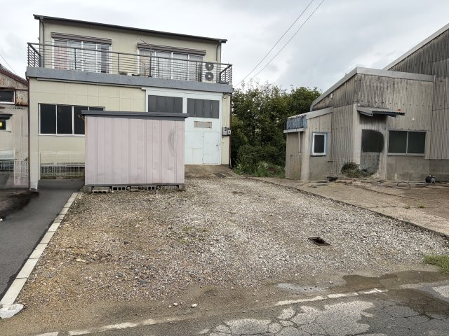 川添町工場事務所付き(P3台駐車可)の外観