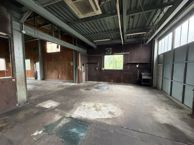 大高町川添工場事務所付き(P3台駐車可)の内装