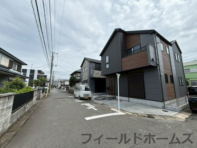 平塚市幸町新築戸建て　3期2号棟の前面道路含む現地写真