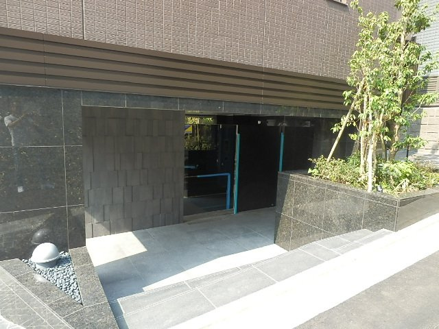 【エントランス】
