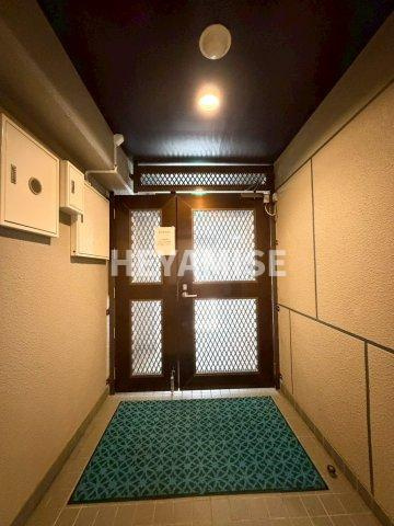 MTマンションのエントランス