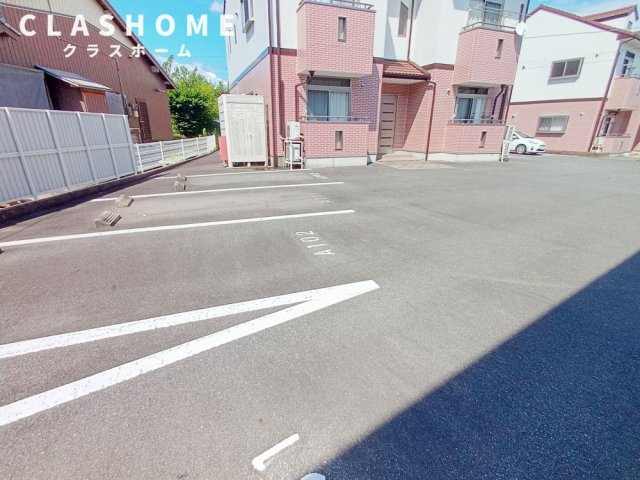 イーハトーブＡ棟　刈谷市近郊の賃貸はクラスホーム刈谷店の駐車場