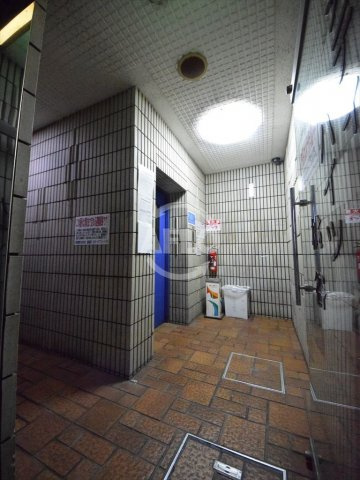 シティハイツ桃谷　五条小学校区のロビー|シティハイツ桃谷　ロビー