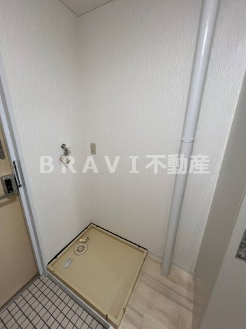 サンライン成育　BRAVI不動産の内装|【サンライン成育】洗濯パン