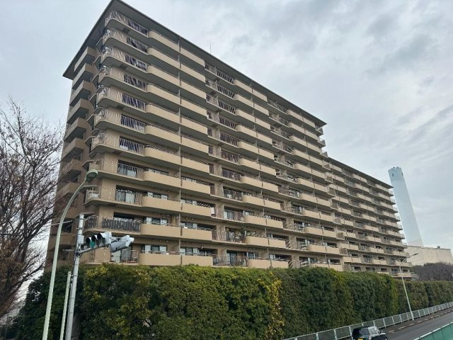 多摩川ハイム３号棟の外観