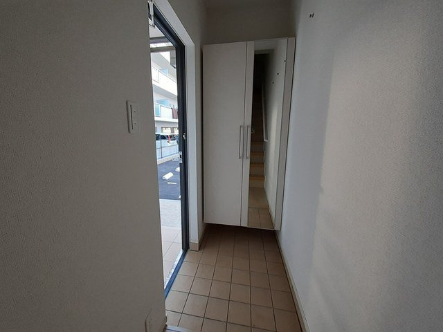 ヴァンベール田寺Ｂの玄関
