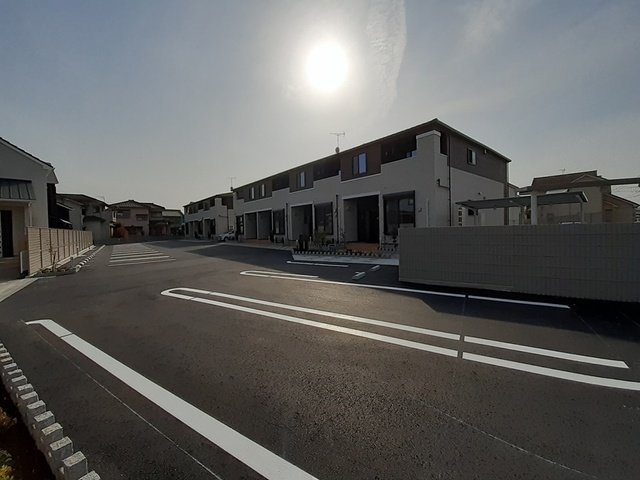 リヴィエール・デュアルＡの駐車場