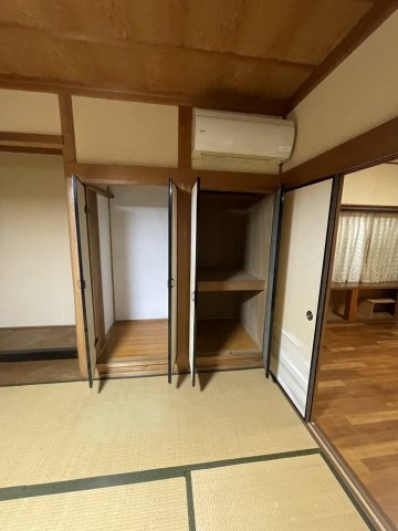 中地戸建の収納