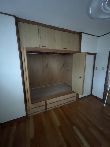 中地戸建の収納
