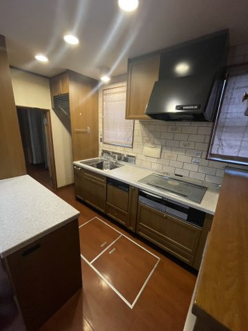 中地戸建のキッチン