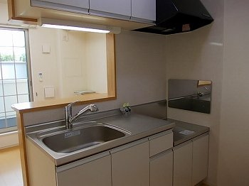 アンソレイエ飾磨　Ⅱ番館のキッチン