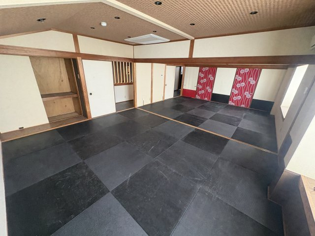 飾磨区上野田　貸店舗・事務所