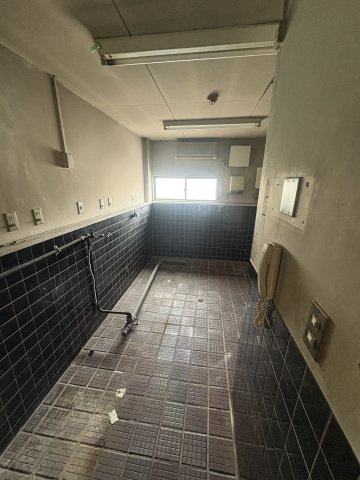 飾磨区上野田　貸店舗・事務所