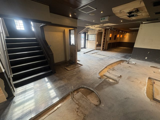 飾磨区上野田　貸店舗・事務所