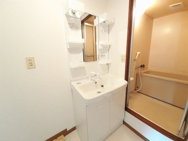 カーサ　英賀保の洗面所
