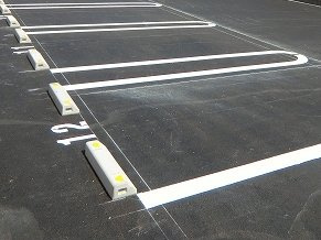 ワイズ　オブリガートの駐車場
