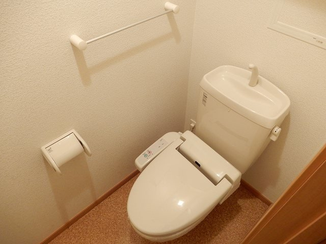 セントラルガーデンのトイレ|コンパクトで使いやすいトイレです