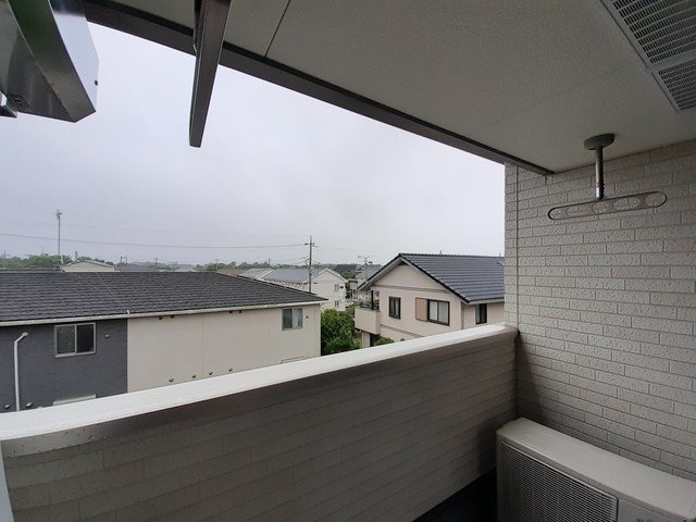 ロリエ　Ｂのバルコニー|お洗濯にも便利なバルコニー付き