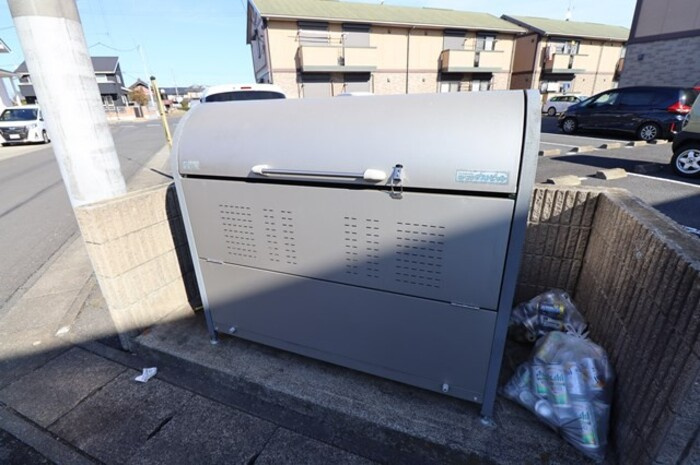 トップスロープのその他共用部分|ゴミ置き場です