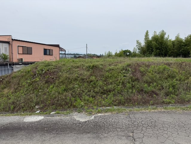 三田市洞貸地の外観