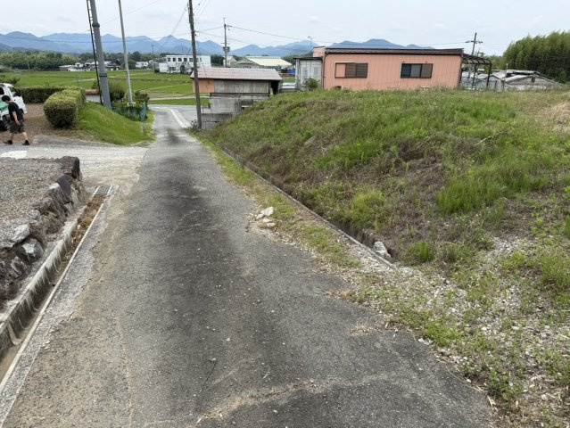 三田市洞貸地の外観|進入路