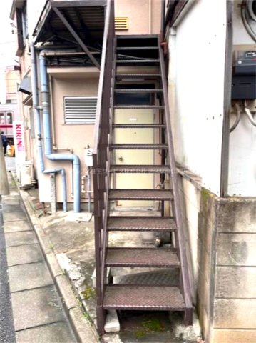 板橋区常盤台４丁目のアパートのエントランス