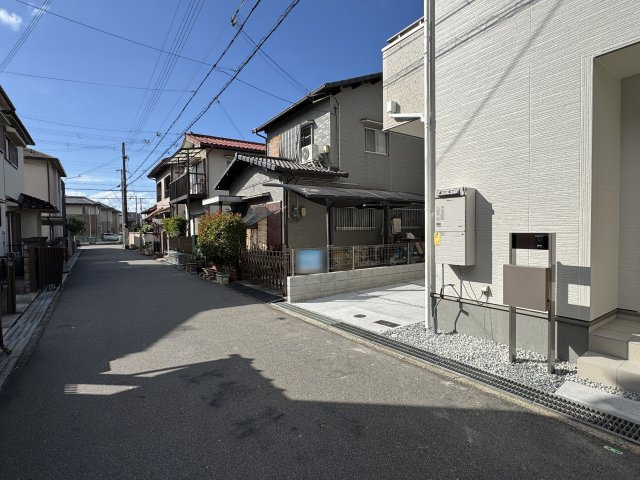 明石市二見町西二見新築戸建の前面道路含む現地写真