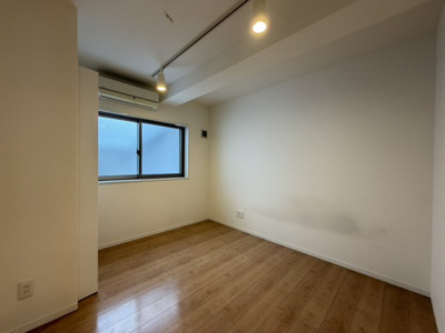 【洋室】 | Master's伊勢佐木町