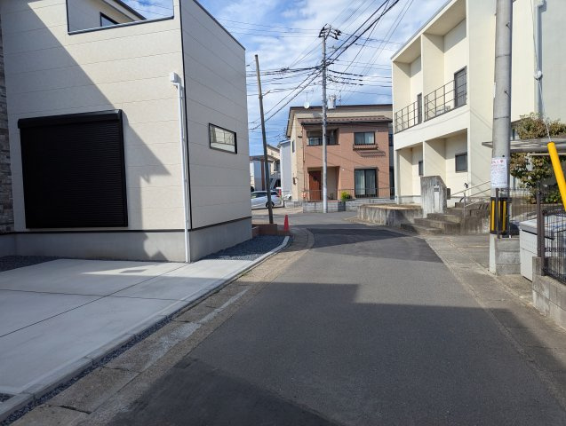 水戸市赤塚　1期の前面道路含む現地写真|前面道路含む現地写真です（2026年7月撮影）
