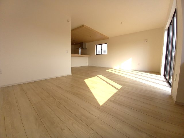 水戸市赤塚　1期のその他|リビングです。いつもの団らんから家族会議までリビングはコミュニケーションの交差点♪（同施工物件）