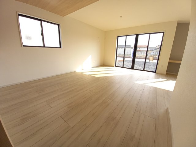 水戸市赤塚　1期の洋室|一日の長い時間を過ごすリビング♪自然と家族が集まれる空間！家族団らんの時間を優しく見守るリビング～（同施工物件）