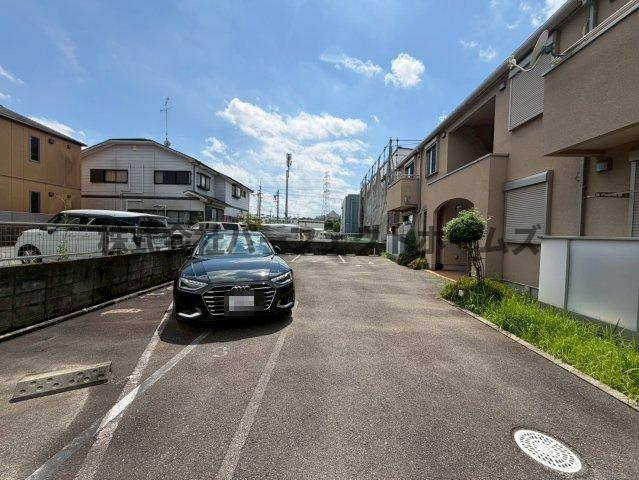 エクセレントYAMAMOTOの駐車場|駐車場に車を止められます