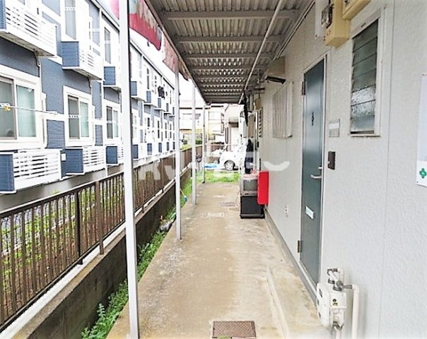 船橋市咲が丘４丁目のアパートのロビー