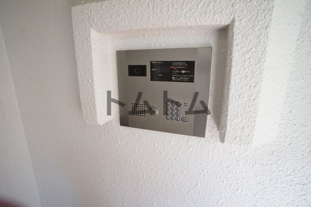 カメリヤのエントランス|オートロック完備で安心ですね※別のお部屋の写真です