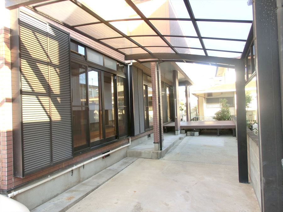 高良内町戸建の駐車場|駐車スペースもあります☆