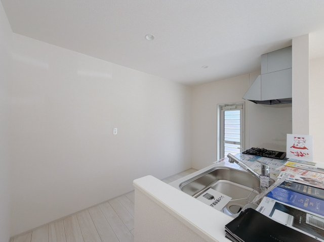 【新築戸建】藤岡市下大塚　のダイニング|■ダイニング｜ご家族のコミュニケーションを重視した対面キッチン♪