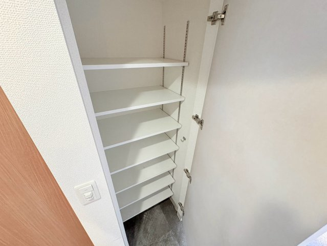 NEコート甲南町の収納