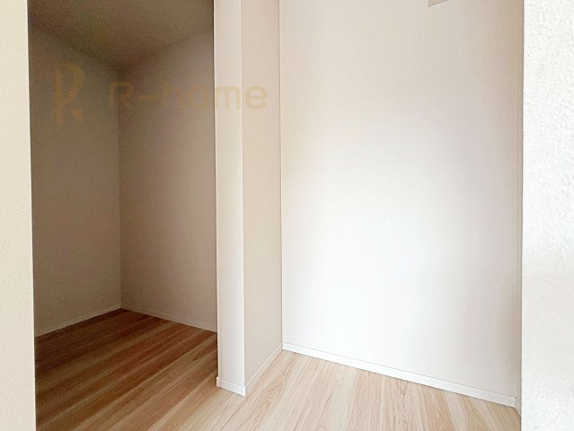 取手市戸頭17期　新築戸建て　1号棟の収納|主寝室にウォークインクローゼット＆フリースペース付き！