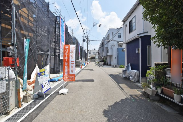 クレイドルガーデン高田町新築一戸建て│4LDK+駐車1台可の前面道路含む現地写真|前面道路は南側5.4ｍです。
